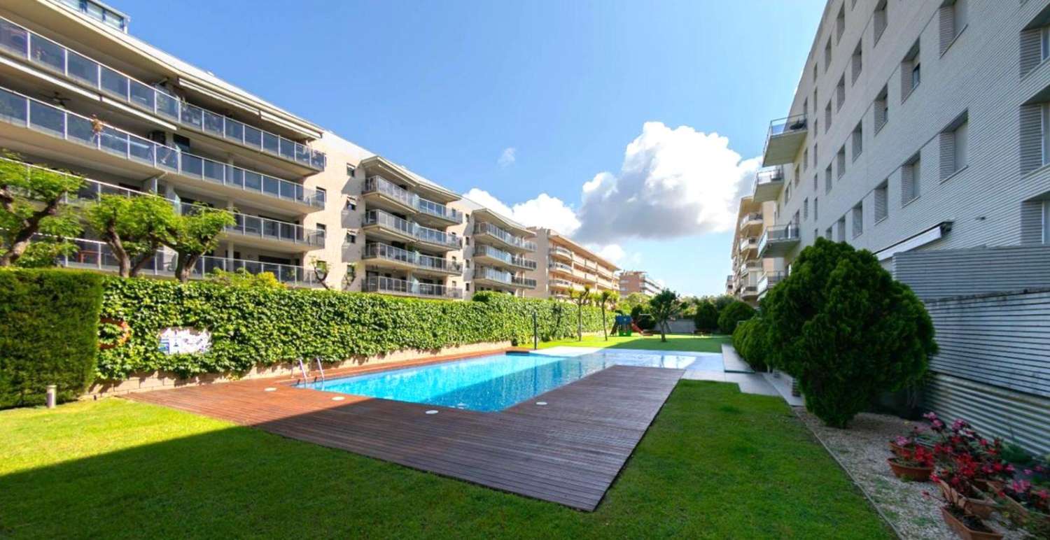 Ático dúplex exclusivo en Barenys, Salou – A 5 minutos de la playa